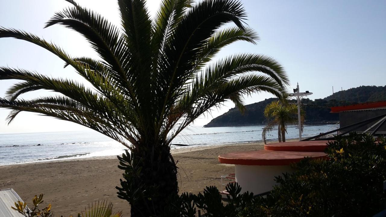 La Marina Gardens Beach Scauri  Exterior foto